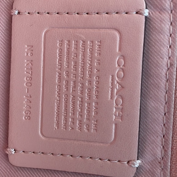 Pink coach back pack - Picture 2 of 4